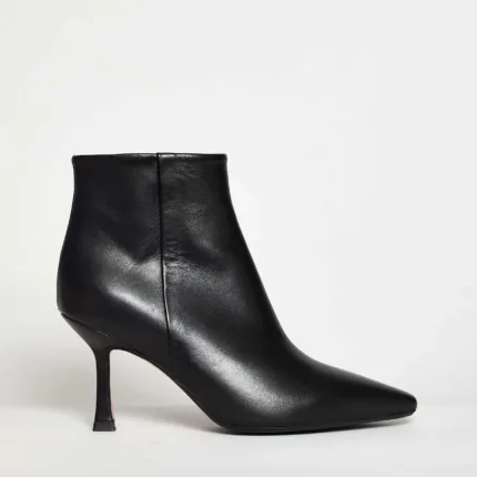 Tronchetto Donna Anna F in pelle nera, tacco 8cm e plateau interno 1cm art. 9517