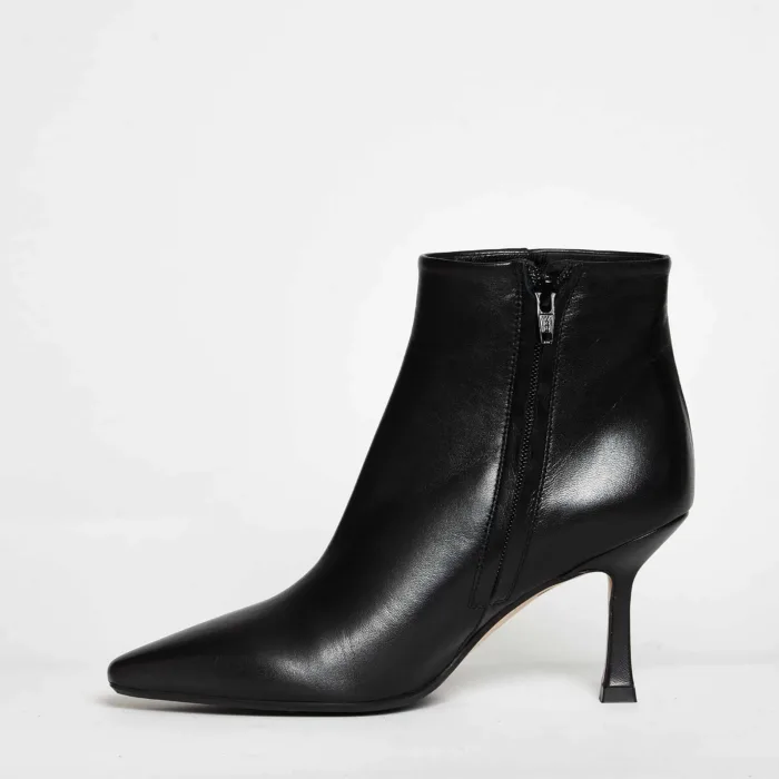 Tronchetto Donna Anna F in pelle nera, tacco 8cm e plateau interno 1cm art. 9517, foto 2 di 3