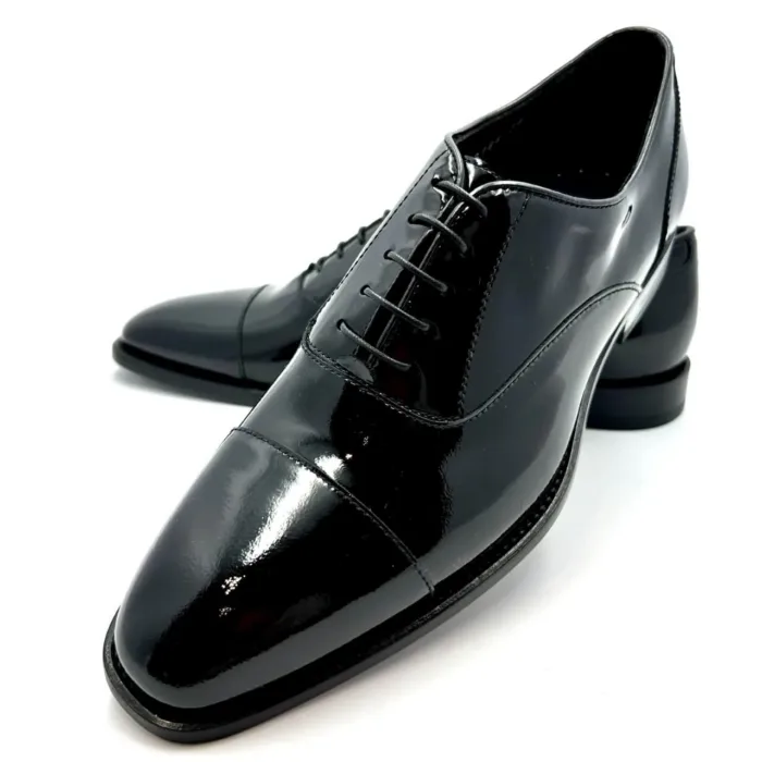 Francesina Oxford Doucal's Uomo in pelle lucida vernice Nera con fondo Nero art 3164, foto 5 di 5