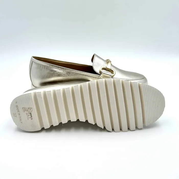 Mocassino Luca Grossi in pelle Platino, suola in gomma Flex bianca, fibbia oro art. F916M, foto 5 di 5