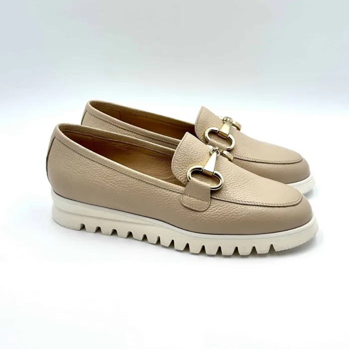 Mocassino Luca Grossi in pelle Nude, suola in gomma Flex bianca, fibbia oro art. F916M, foto 1 di 5
