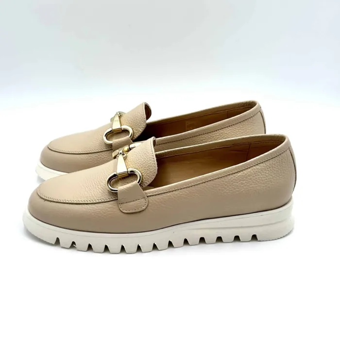 Mocassino Luca Grossi in pelle Nude, suola in gomma Flex bianca, fibbia oro art. F916M, foto 3 di 5