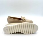 Mocassino Luca Grossi in pelle Nude, suola in gomma Flex bianca, fibbia oro art. F916M - immagine 4