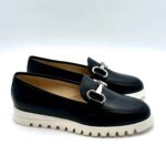 Mocassino Luca Grossi in pelle Blu, suola in gomma Flex bianca, fibbia argento art. F916M