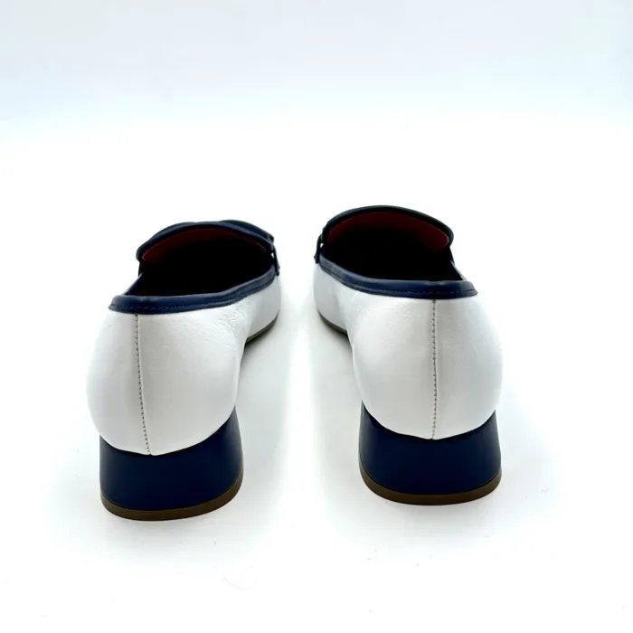 Mocassino Le Babe in Pelle Bianca con Dettagli e Tacco Blu 4 cm art 1422, foto 4 di 5