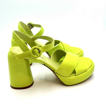 Sandali con Plateau Halmanera in pelle Verde acido, Tacco 10cm e plateau 3cm art. Erika 04