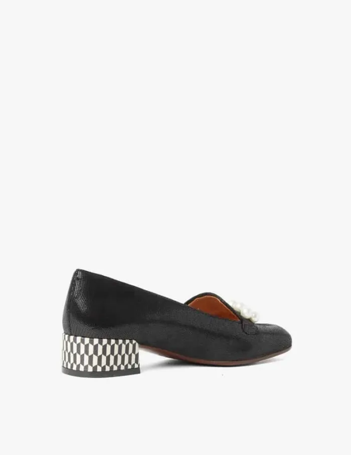 Decollettè Chie Mihara in nappa nera, tacco grosso 4 cm fantasia geometrica e perle art. IDAKO, foto 3 di 3