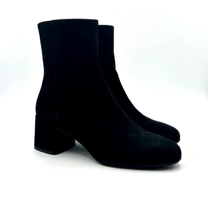 Tronchetti Illogica in Camoscio Nero con cerniera, Fondo in Gomma Antiscivolo e Tacco quadrato 5,5 cm art. 145, foto 2 di 6
