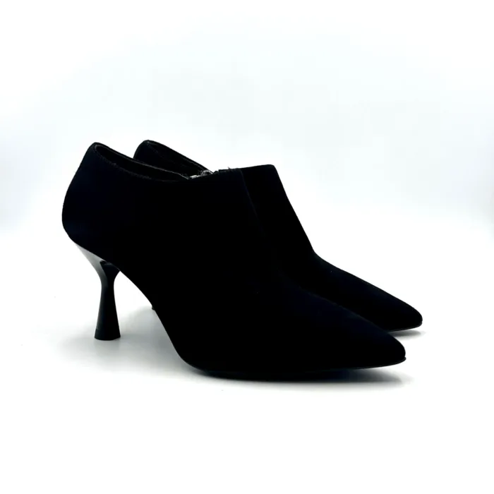 Tronchetti Illogica in Camoscio Nero con cerniera, Fondo in Gomma Antiscivolo e Tacco rocchetto 8 cm art. 070, foto 2 di 6