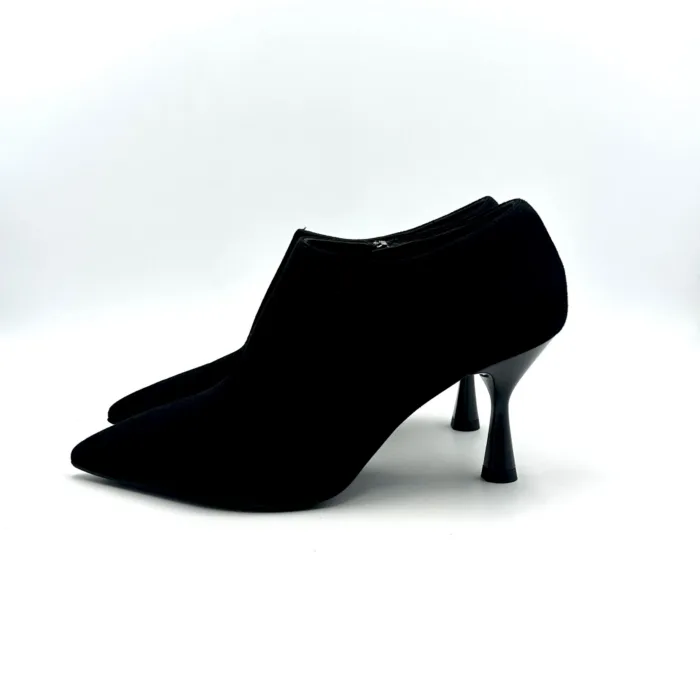 Tronchetti Illogica in Camoscio Nero con cerniera, Fondo in Gomma Antiscivolo e Tacco rocchetto 8 cm art. 070, foto 4 di 6