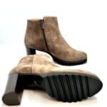 Tronchetti Cervone in Camoscio Beige con Cerniera laterale, Fondo in Gomma Antiscivolo e Tacco 7 cm art. 2454 - immagine 5