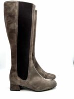Stivale Lorbac in Camoscio Grigio Fumo con Elastico e Cerniera laterale, Fondo Gomma Antiscivolo e Tacco 4,5 cm art. 9034