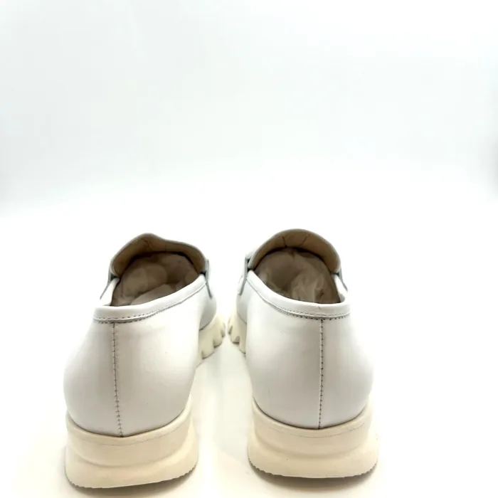 Mocassino Luca Grossi In Pelle Bianca con Accessorio Catena Zeppa 3 cm art. H434M, foto 4 di 5
