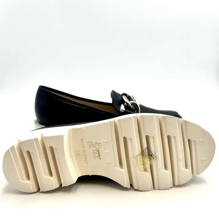 Mocassino Luca Grossi In Pelle Nera con Accessorio Catena Argento Tacco  4 cm art. H550M, foto 5 di 5