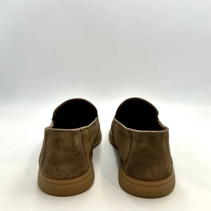 Mocassino Uomo Doucal's In Camoscio Beige Con Fondo Gomma Scuro Art. DU3170ARTHUZ106DV31, foto 3 di 6