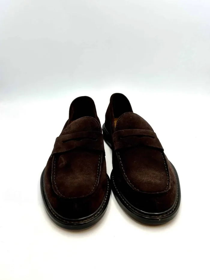 Mocassino Penny Uomo Doucal's In Camoscio Testa Di Moro Con Fondo Cuoio Art. DU2405PHOEUY106TM23, foto 2 di 5