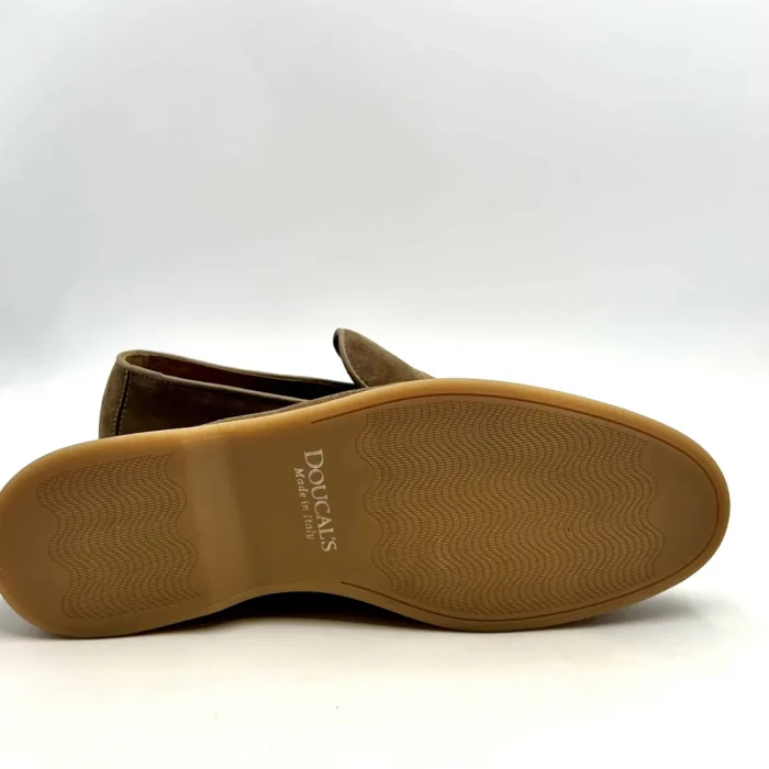Mocassino Uomo Doucal's In Camoscio Beige Con Fondo Gomma Scuro Art. DU3170ARTHUZ106DV31, foto 4 di 6