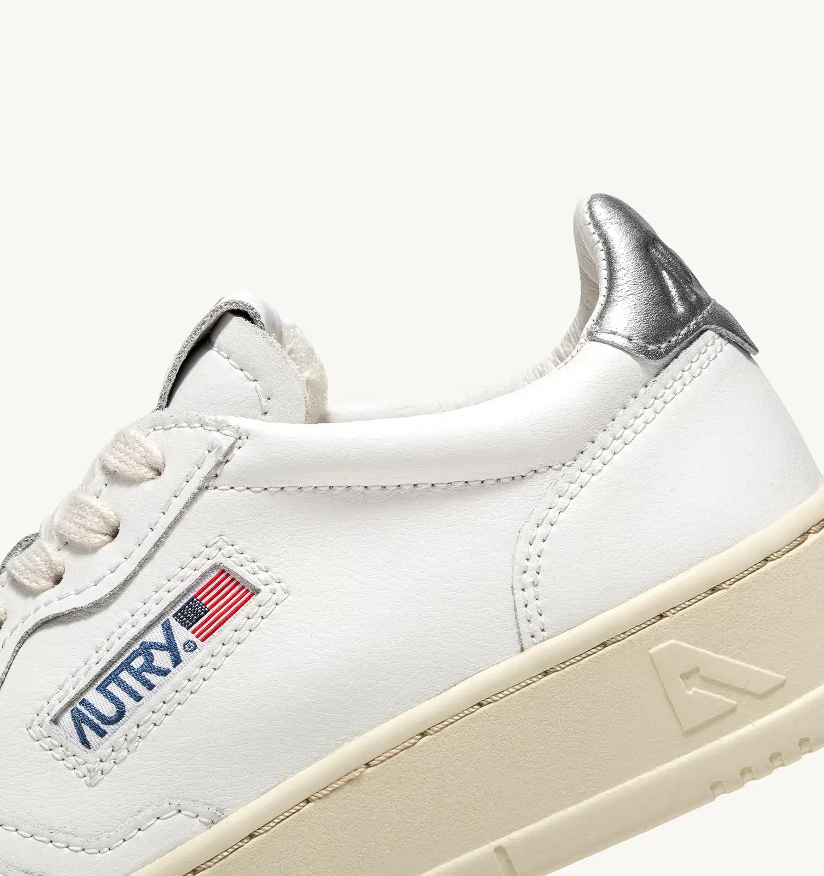 Sneaker Donna Autry Medalist Low bianca in pelle Spoiler Argento mod. AULW LL05 - immagine 3