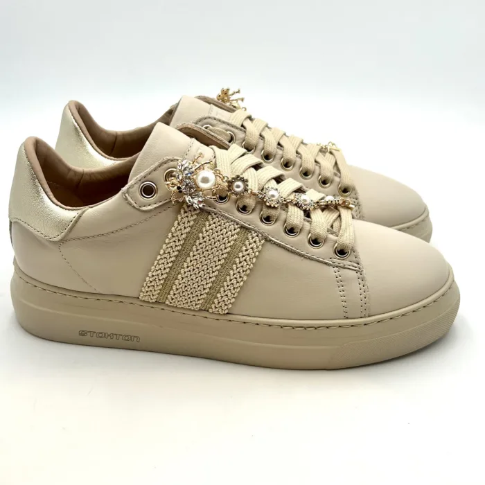 Sneakers Stokton in Pelle Beige con accessorio collana e spoiler Oro Art  884-D H 4cm, foto 1 di 5
