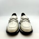 Mocassino Luca Grossi In Pelle Verniciata Bianca con Accessorio Morsetto Argento Tacco 4 cm art. G873M - immagine 2