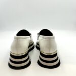 Mocassino Luca Grossi In Pelle Verniciata Bianca con Accessorio Morsetto Argento Tacco 4 cm art. G873M - immagine 4