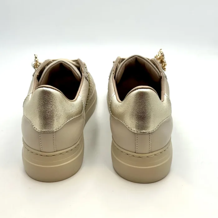 Sneakers Stokton in Pelle Beige con accessorio collana e spoiler Oro Art  884-D H 4cm, foto 4 di 5