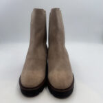 Tronchetto Beatles Luca Grossi In Camoscio Beige Con Elastico In Tinta In Lana  H 6 cm art. H616T - immagine 2