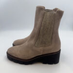 Tronchetto Beatles Luca Grossi In Camoscio Beige Con Elastico In Tinta In Lana  H 6 cm art. H616T - immagine 3