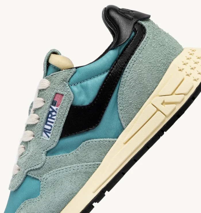 Sneaker Donna Autry Reelwind Low in Suede Celeste e Dettagli Neri mod. WWLW HN09, foto 6 di 6