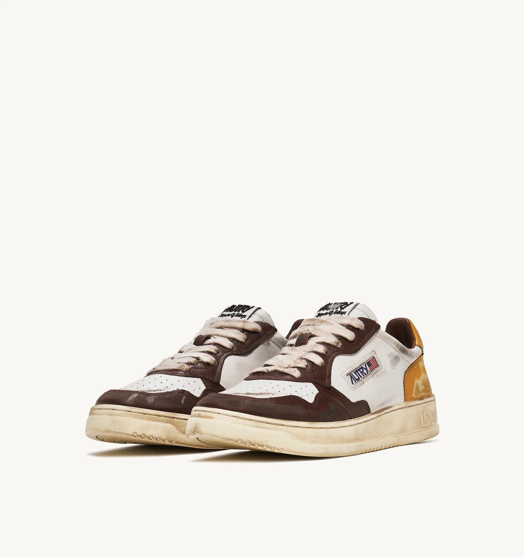Sneaker Uomo Autry Medalist Low Super Vintage in Pelle Bianca e dettagli Miele/Marrone art. AVLM SV12 - immagine 2