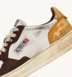 Sneaker Uomo Autry Medalist Low Super Vintage in Pelle Bianca e dettagli Miele/Marrone art. AVLM SV12 - immagine 6