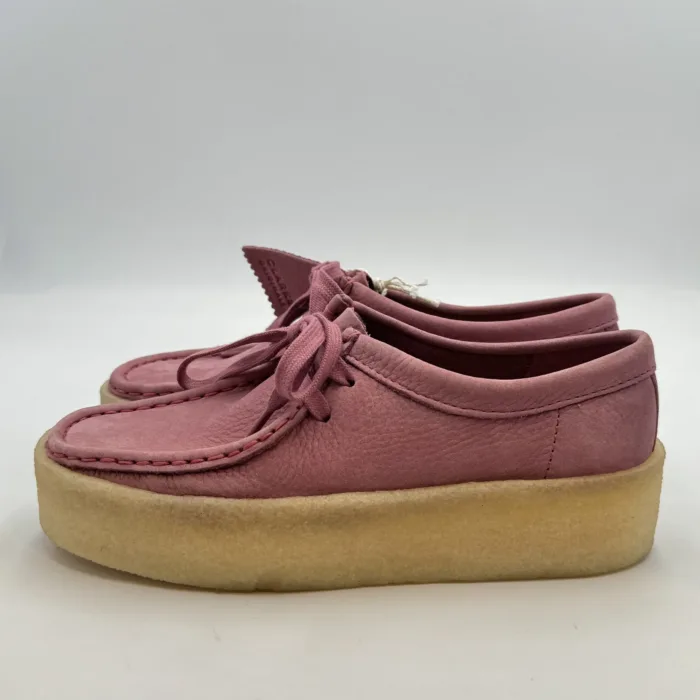 Clarks Originals Donna in Pelle Rosa art. Wallabee Cup Pink Nubuck, foto 3 di 4