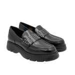 Mocassino Carmens in Pelle Nera con Borchie e Suola in Gomma H 4 cm art. Cindy Stud 54223