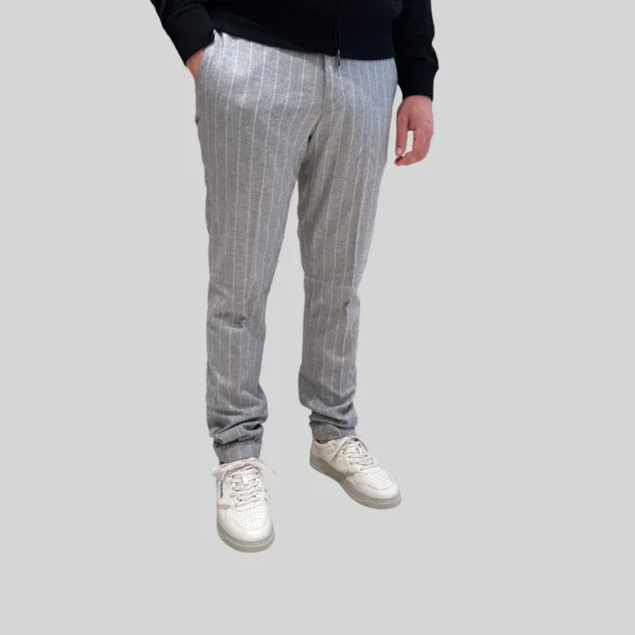 Pantalone Gessato con Tasca a Filo Michael Coal Grigio Chiaro in Lana art. Brad 3018 Lungo, foto 1 di 2