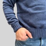 Maglione Girocollo Filippo De Laurentiis in Pura Lana Cashmere Finezza 7 Blu Indaco art. GC3ML BC7R 880 - immagine 2