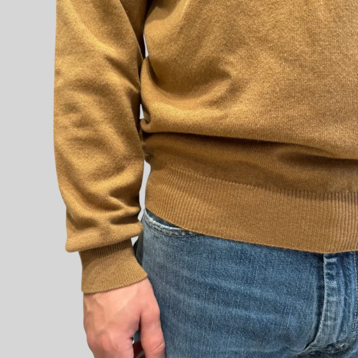 Maglione Girocollo Filippo De Laurentiis in Pura Lana Cashmere Cammello art. GC1MLD CA12R 090, foto 2 di 2