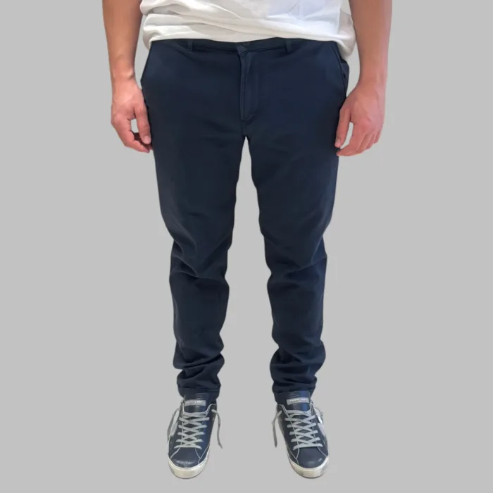 Pantaloni Tasca a Filo Camouflage In Tessuto Tecnico Elasticizzato Blu Marino art. Chinos Sand N27, foto 1 di 2