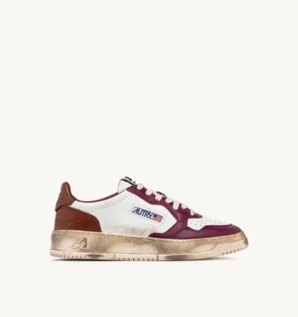 Sneakers Autry Medalist Donna Super Vintage in Pelle Bianca, Laminato Bordeaux, Tallone Cuoio art. AVLW SV40