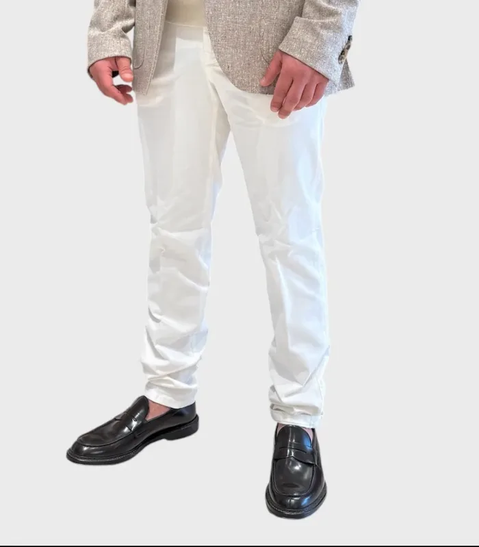 Pantaloni con Elastico in vita e Tasca a Filo Michael Coal Bianco art. Brad Plus One More Size 2505 Lungo, foto 1 di 3