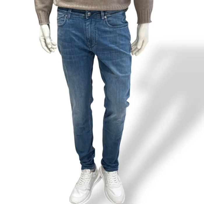 Jeans 5 Tasche Re-Hash In Denim UltraLight 8 Once Lavaggio Medio Chiaro art. P015 2D589, foto 1 di 3