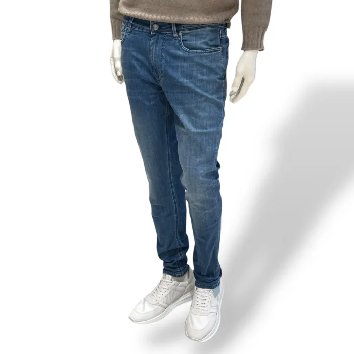 Jeans 5 Tasche Re-Hash In Denim UltraLight 8 Once Lavaggio Medio Chiaro art. P015 2D589, foto 2 di 3