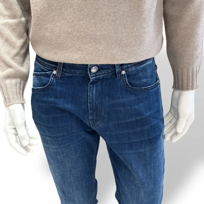 Jeans 5 Tasche Re-Hash In Denim UltraLight 9 Once Lavaggio Scuro art. P015 2D543, foto 3 di 3