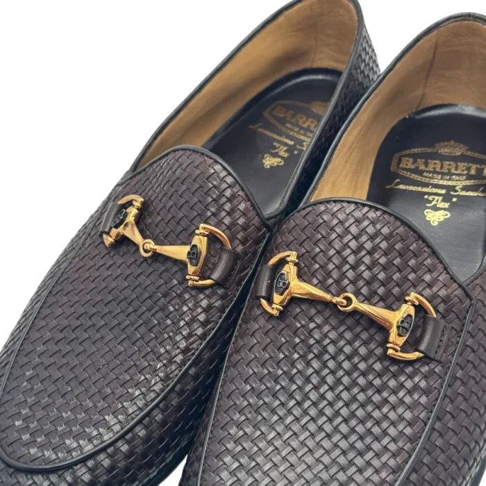 Mocassino Uomo Barrett In Pelle Intrecciata Sottile Testa di Moro Produzione a Sacchetto Fibbia Oro cod. 251U010.1, foto 3 di 6