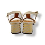 Sandalo Chie Mihara In Pelle Crema e Oro, Tacco Grosso 6 cm art. LALUCE - immagine 4