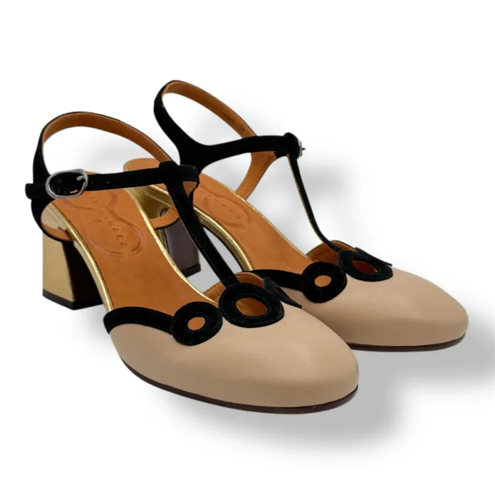 Sandalo Punta Chiusa Chie Mihara In Pelle Crema, Tacco Grosso Oro 7 cm art. FEYL, foto 2 di 5