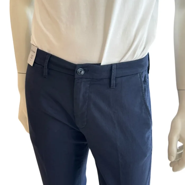 Pantaloni Re-HAsh in Misto Lino, tasche a filo, colore Blu, cod. P249 3416 Mucha Chinos, foto 2 di 3