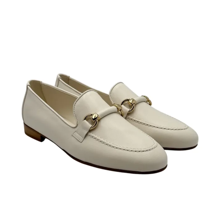 Mocassino Illogica in Pelle Bianca accessorio Fibbia Oro art. 2091, foto 2 di 6