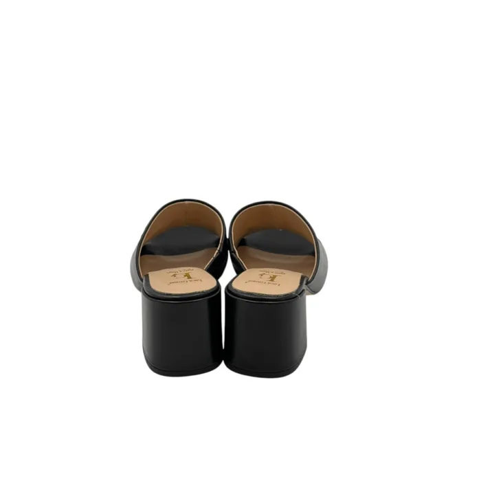 Sandalo Sabot Mules Luca Grossi in Pelle Nera Con Morsetto Dorato E Tacco H 5,5 cm art. L286S, foto 3 di 5