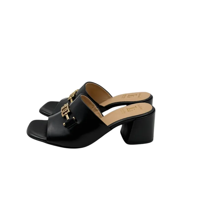 Sandalo Sabot Mules Luca Grossi in Pelle Nera Con Morsetto Dorato E Tacco H 5,5 cm art. L286S, foto 2 di 5