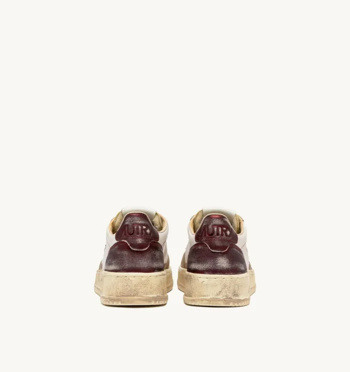 Sneakers Autry Medalist Donna Super Vintage in Pelle Bianca, Laminato Oro, Tallone Vinaccia art. AVLW MT04, foto 3 di 5